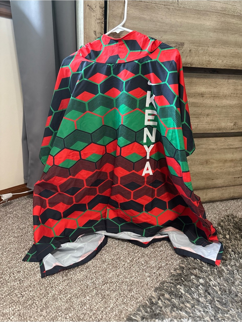 Nike Pro Elite Kenya Olympic Poncho Raincoat Small